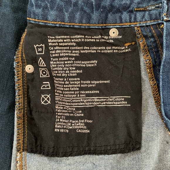 BDG High Waisted Dark Wash Jean Shorts - Picture 4 of 4